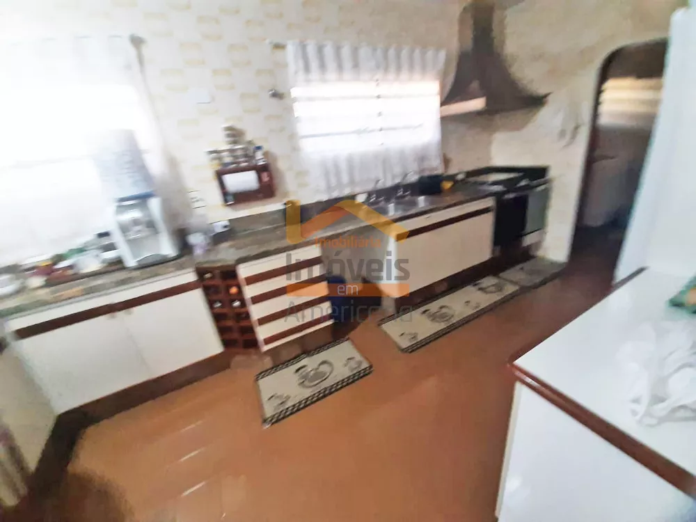 Chácara à venda com 4 quartos, 1537m² - Foto 4