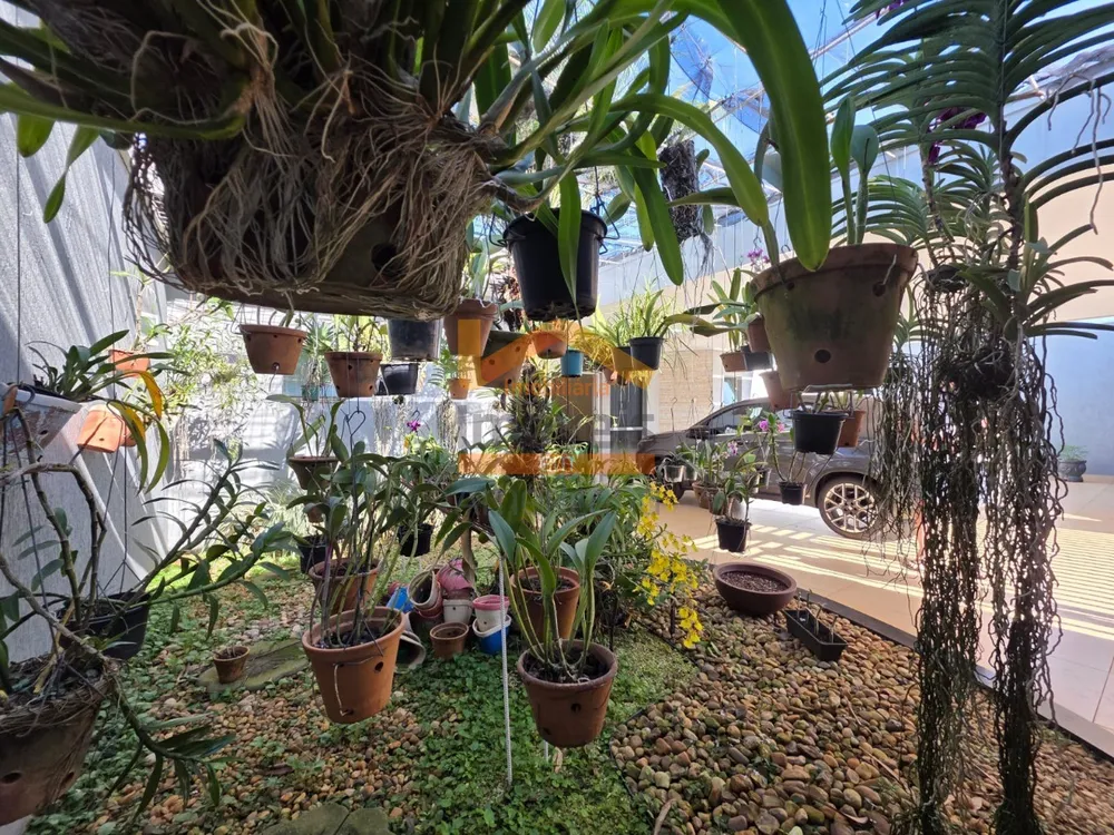 Casa, 3 quartos, 270 m² - Foto 1