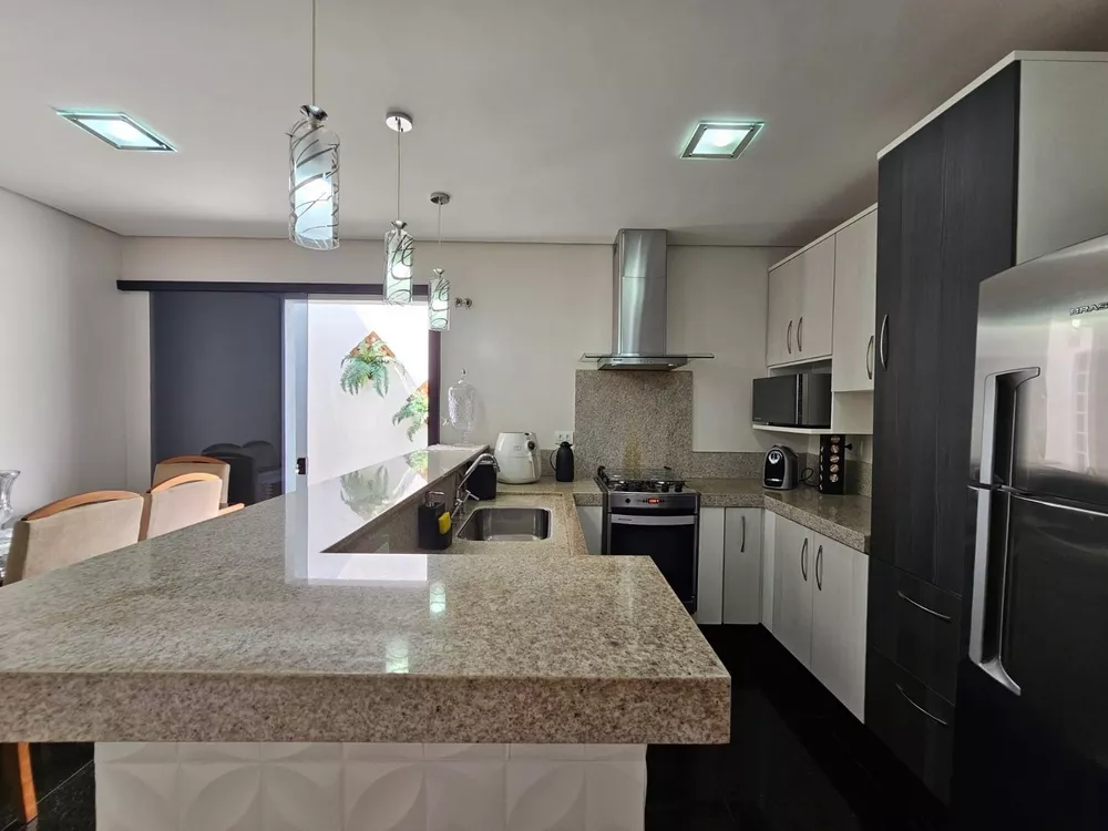 Casa, 3 quartos, 231 m² - Foto 29