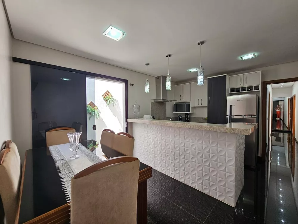 Casa, 3 quartos, 231 m² - Foto 30
