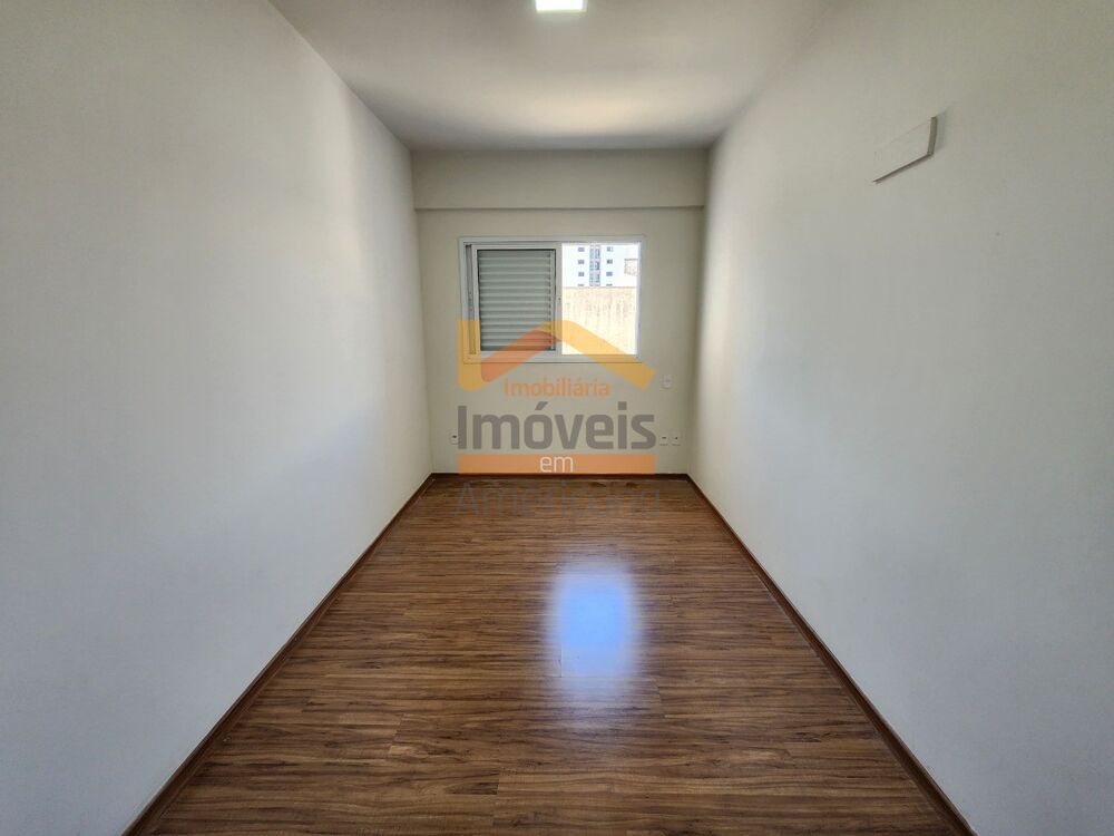 Apartamento à venda com 2 quartos, 65m² - Foto 4