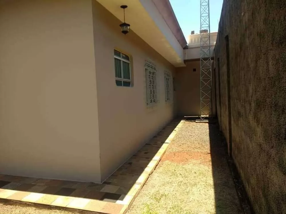 Casa à venda e aluguel com 3 quartos, 456m² - Foto 4