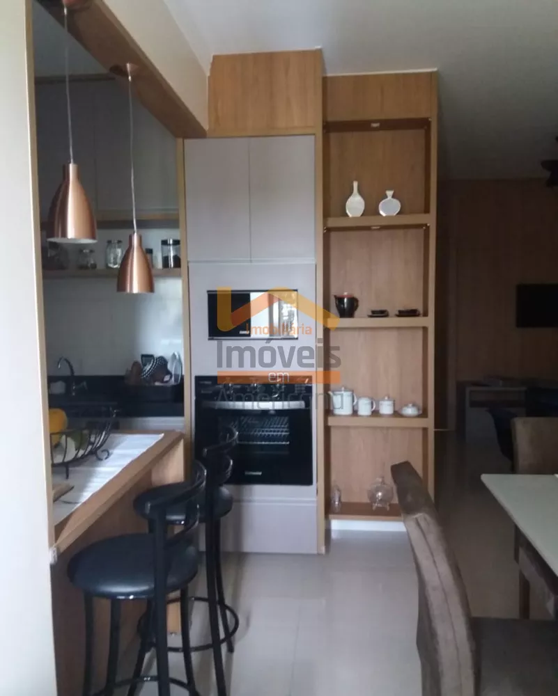 Apartamento à venda com 2 quartos, 77m² - Foto 2