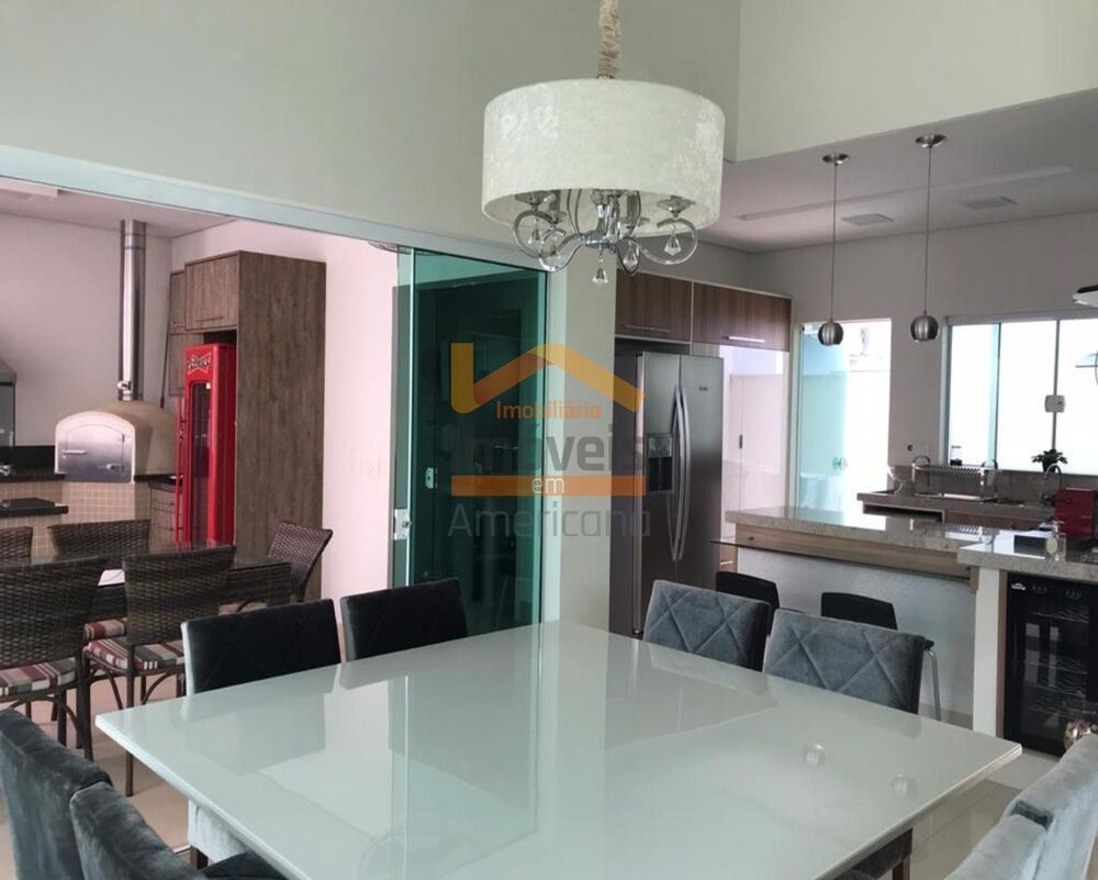 Casa de Condomínio à venda com 3 quartos, 180m² - Foto 1