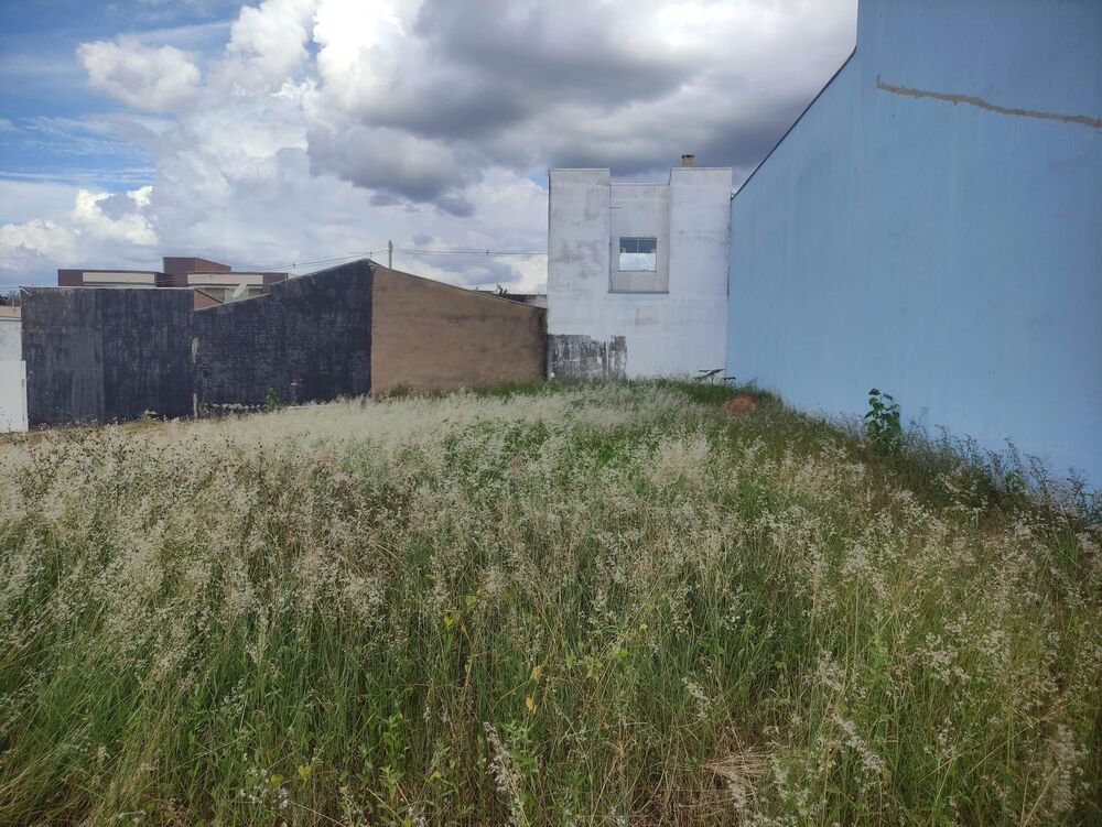 Loteamento e Condomínio - Foto 1