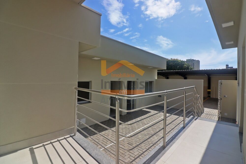 Prédio Inteiro para alugar, 300m² - Foto 9