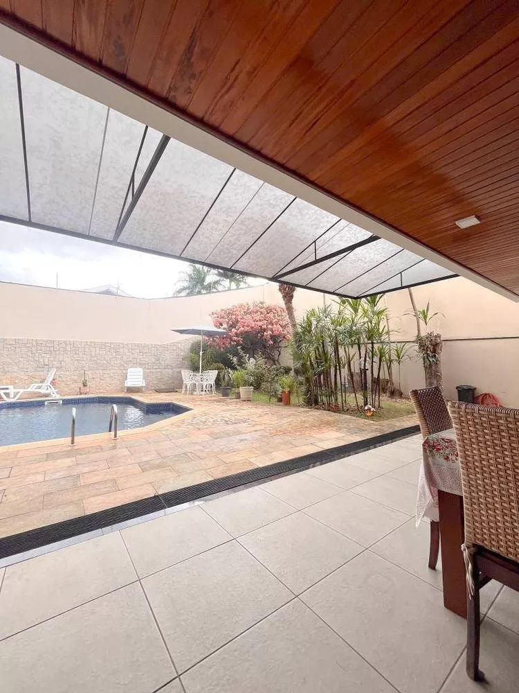 Casa, 3 quartos, 283 m² - Foto 2