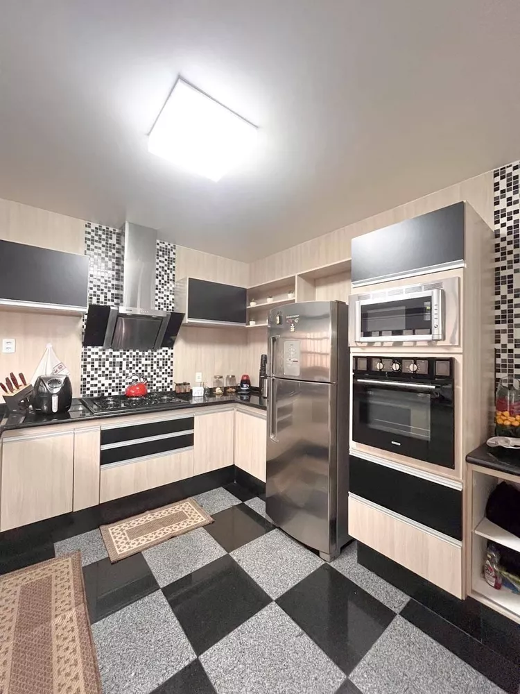 Casa, 3 quartos, 283 m² - Foto 10