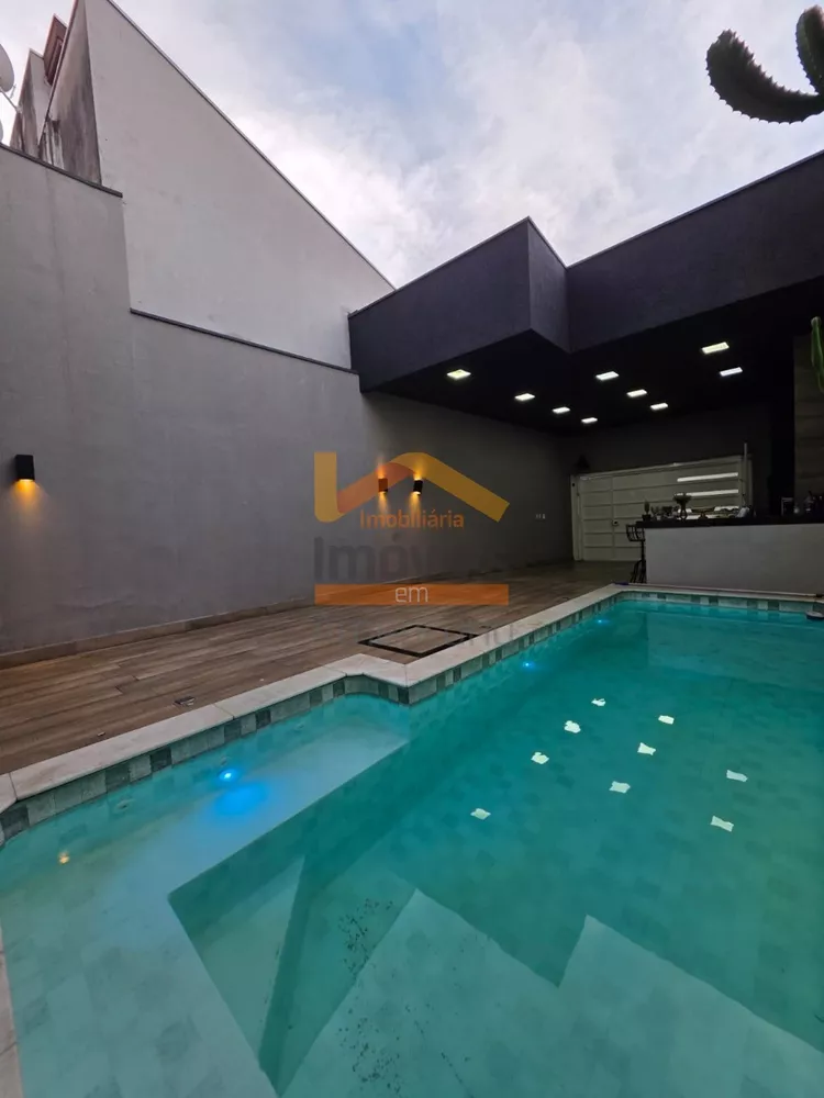 Casa, 3 quartos, 180 m² - Foto 2