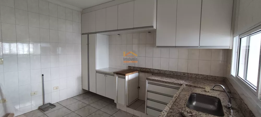 Apartamento para alugar com 3 quartos, 100m² - Foto 2