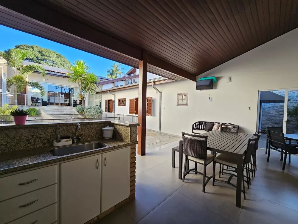 Casa, 3 quartos, 250 m² - Foto 18