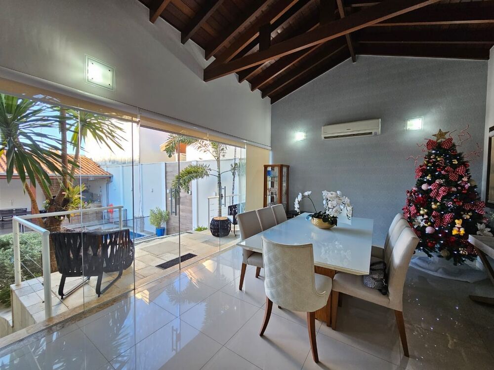 Casa, 3 quartos, 250 m² - Foto 3