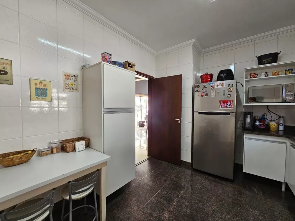 Casa, 3 quartos, 250 m² - Foto 7
