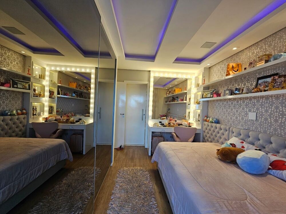 Apartamento à venda com 3 quartos, 421m² - Foto 1