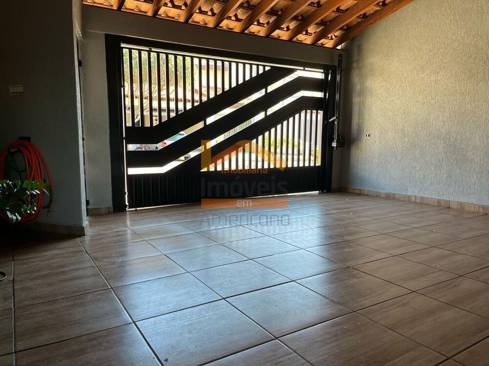 Casa à venda com 3 quartos, 160m² - Foto 2