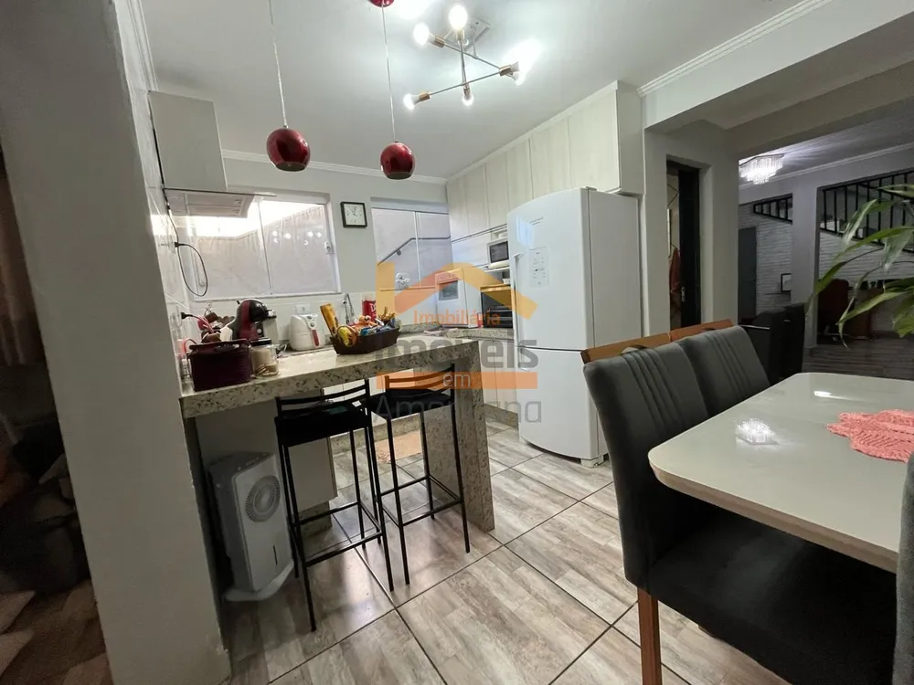 Casa, 3 quartos, 160 m² - Foto 1