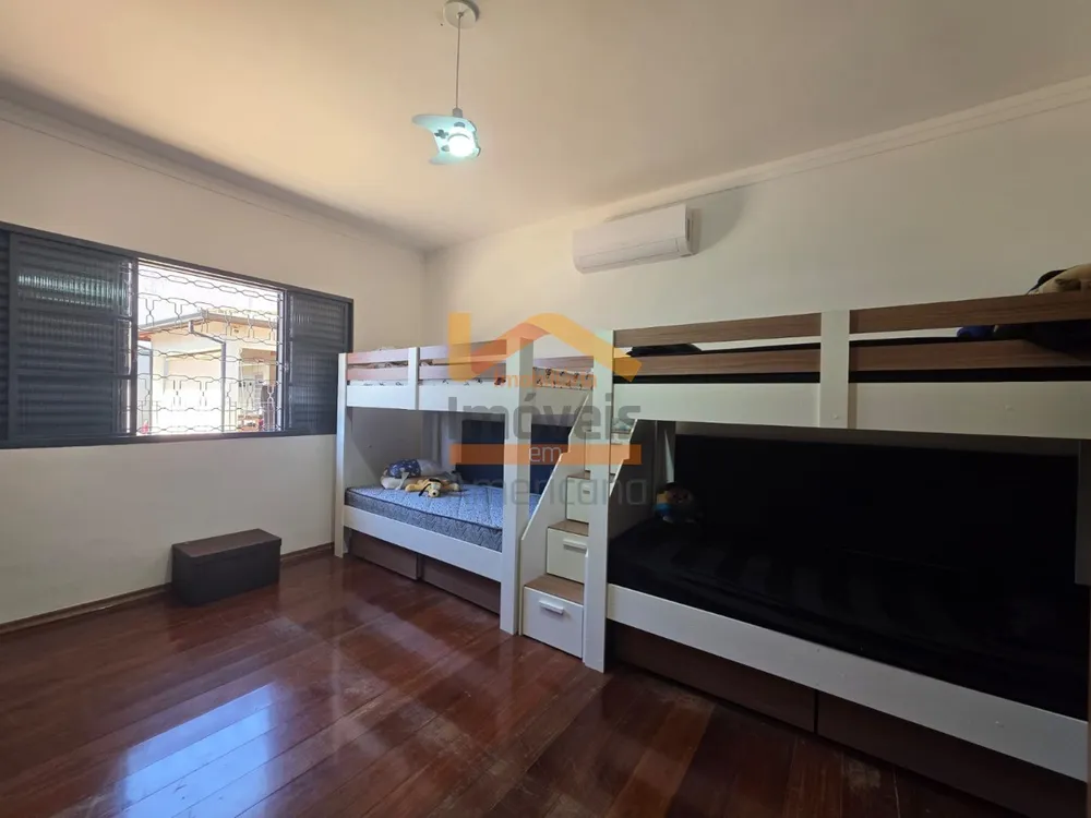 Casa, 4 quartos, 245 m² - Foto 12