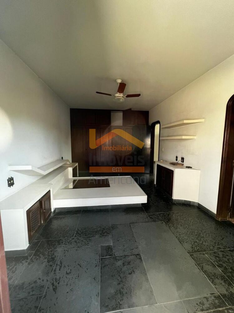 Casa à venda e aluguel com 3 quartos, 660m² - Foto 10
