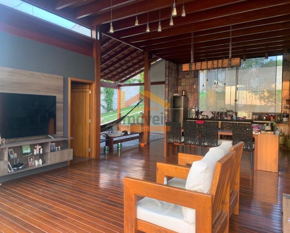 Chácara à venda com 2 quartos, 1600m² - Foto 3