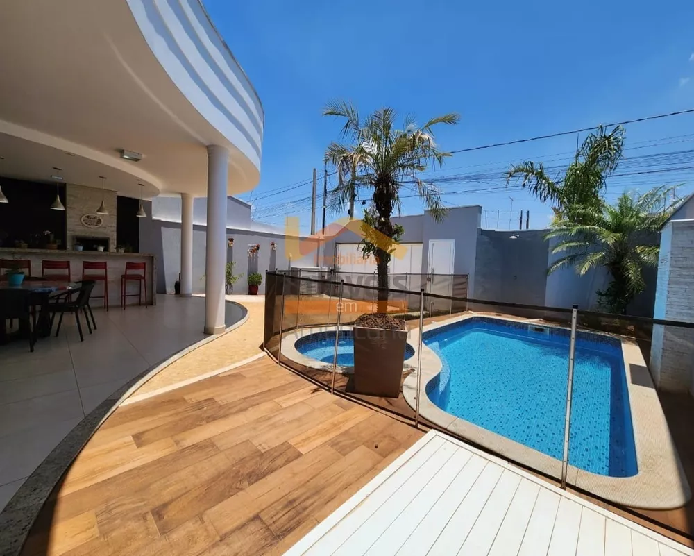 Casa, 3 quartos, 170 m² - Foto 1