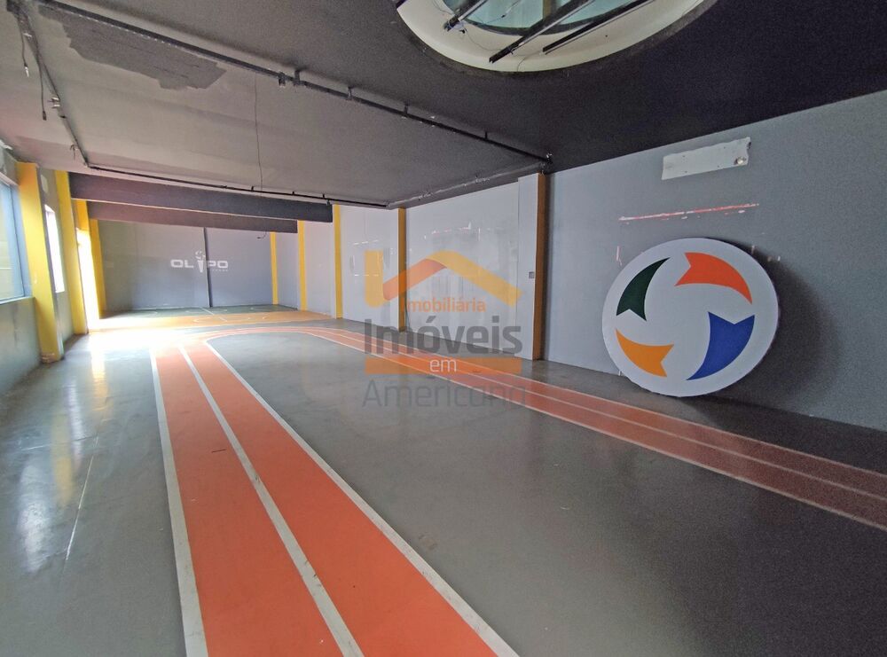 Loja-Salão para alugar, 300m² - Foto 1