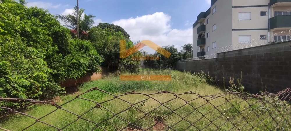 Loteamento e Condomínio - Foto 1