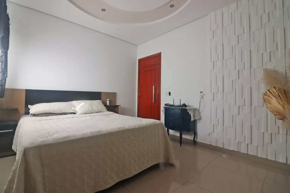 Casa, 3 quartos, 240 m² - Foto 17