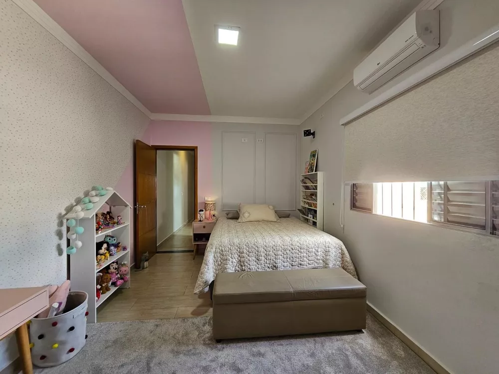 Casa à venda com 3 quartos, 181m² - Foto 2