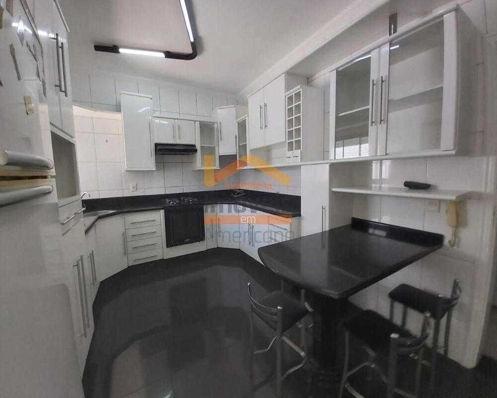 Casa à venda com 3 quartos, 180m² - Foto 4