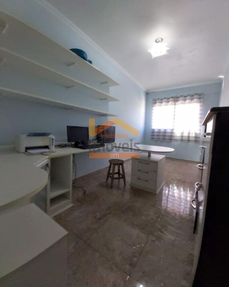 Casa à venda com 3 quartos, 180m² - Foto 8