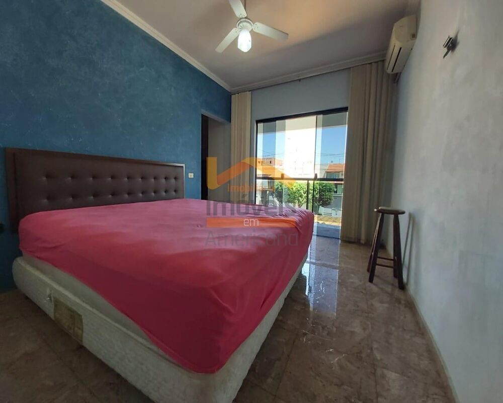 Casa à venda com 3 quartos, 180m² - Foto 10