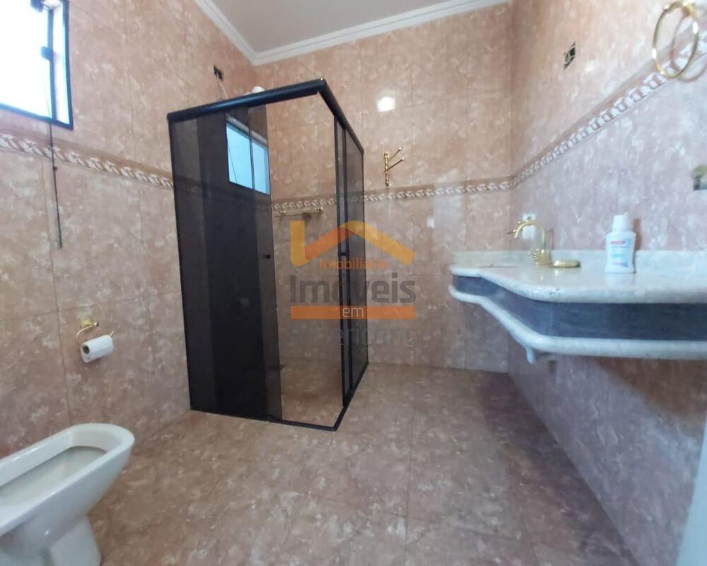 Casa à venda com 3 quartos, 180m² - Foto 17