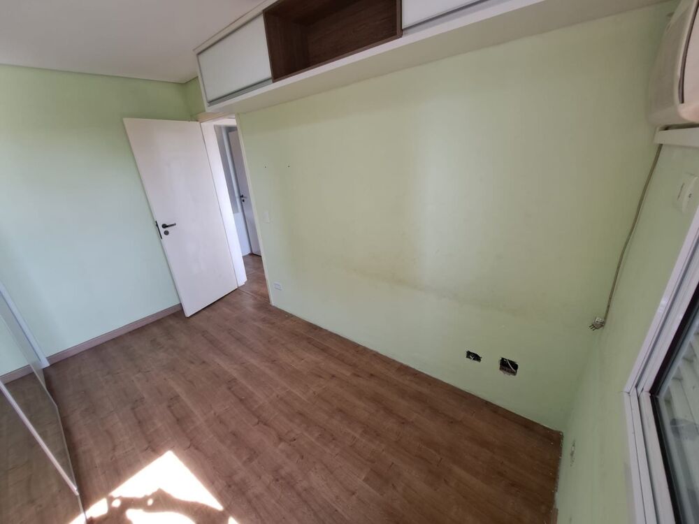 Apartamento à venda com 2 quartos, 65m² - Foto 2