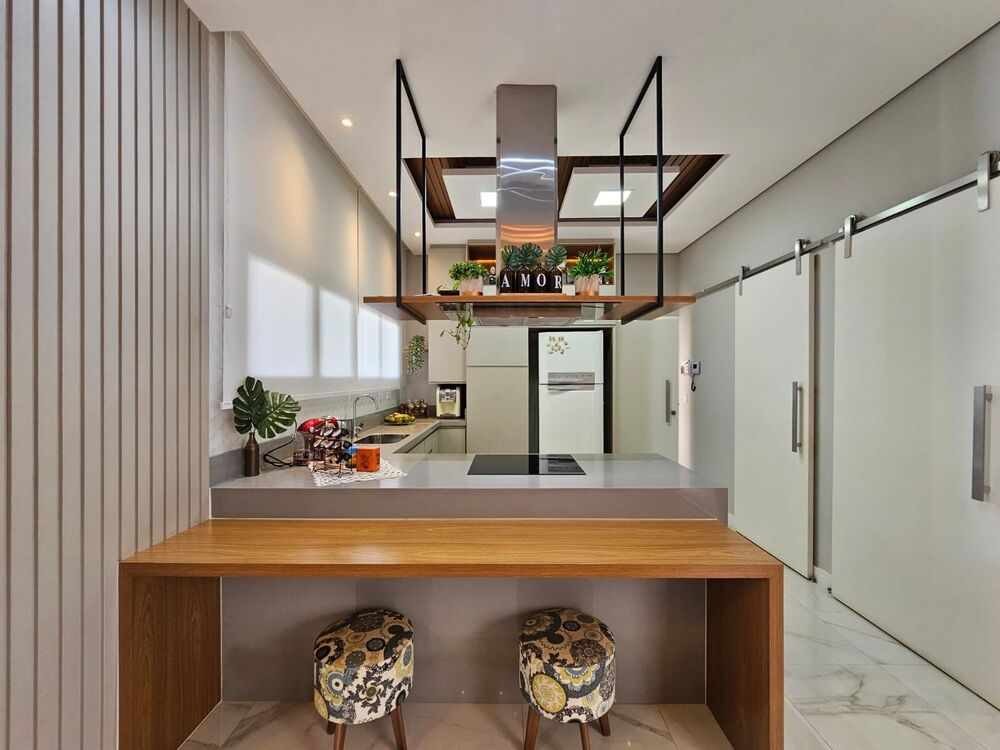 Casa, 3 quartos, 208 m² - Foto 1