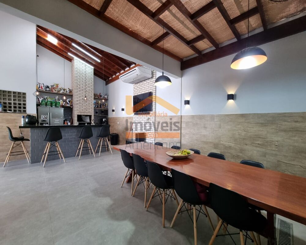 Sobrado à venda com 3 quartos, 360m² - Foto 2