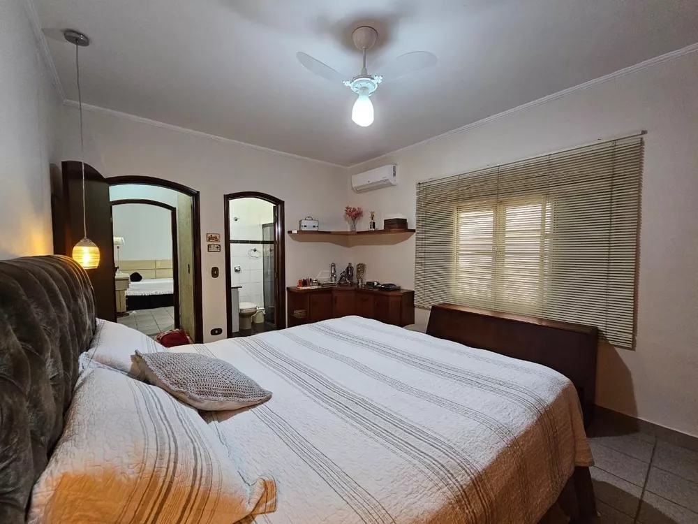 Casa, 3 quartos, 220 m² - Foto 16