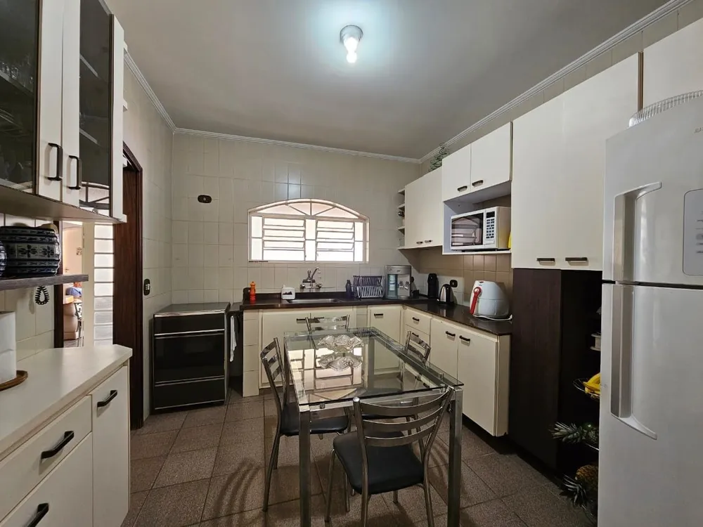 Casa, 3 quartos, 220 m² - Foto 19