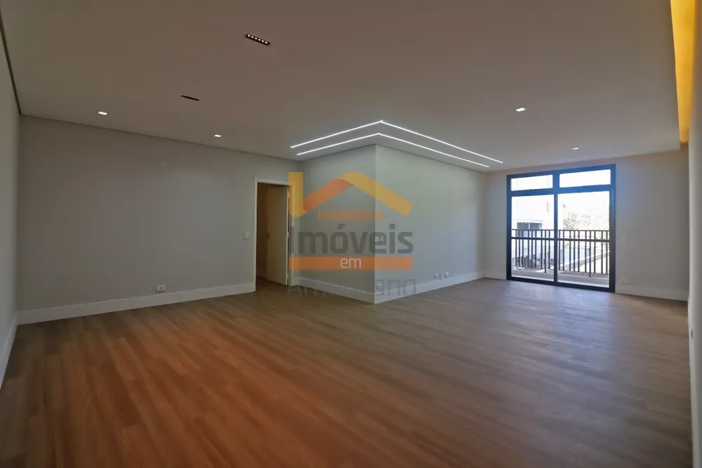 Apartamento à venda com 3 quartos, 150m² - Foto 1