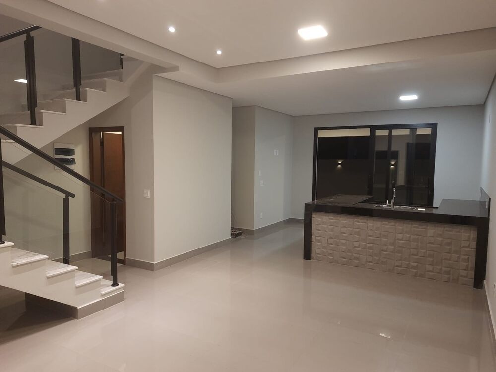 Casa, 3 quartos, 192 m² - Foto 1