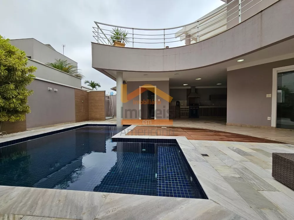 Casa de Condomínio à venda com 3 quartos, 297m² - Foto 2