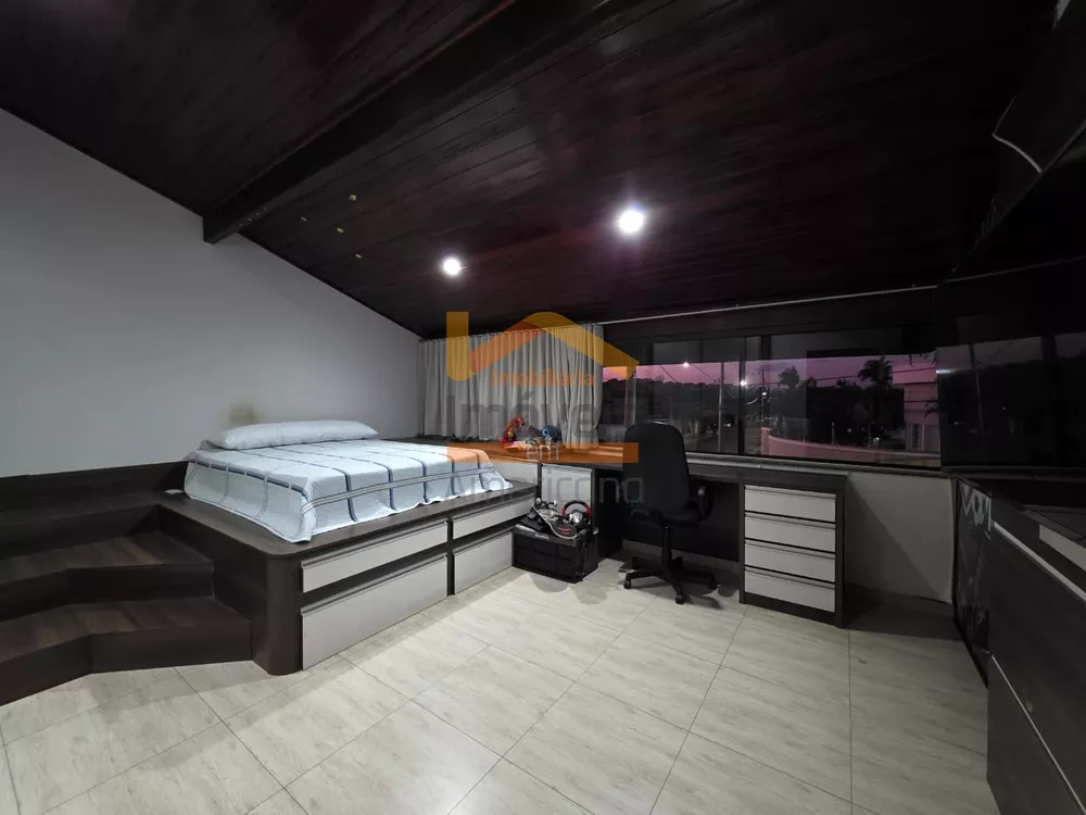 Casa, 4 quartos, 338 m² - Foto 3