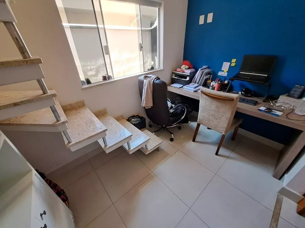 Casa à venda com 2 quartos, 125m² - Foto 4