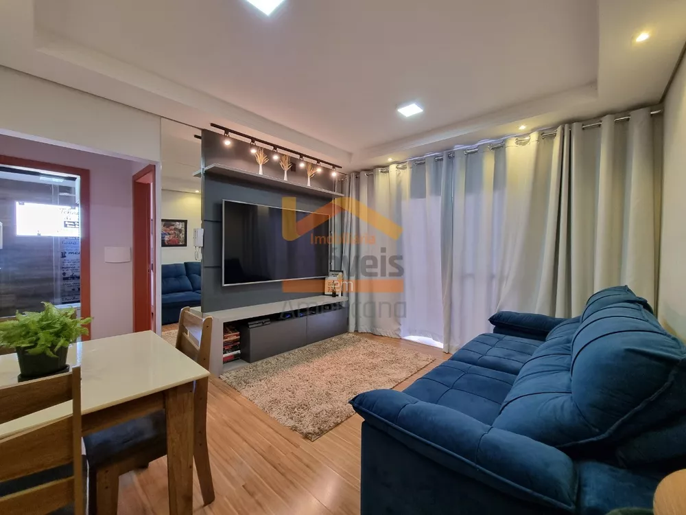 Apartamento à venda com 2 quartos, 62m² - Foto 1