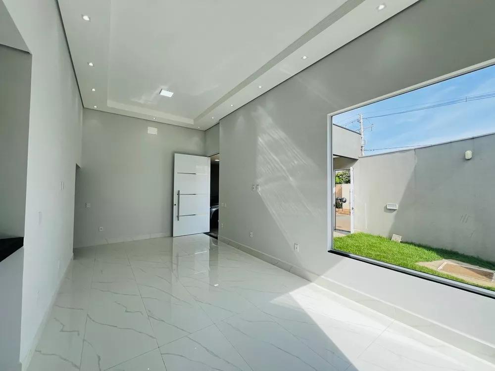 Casa à venda com 3 quartos, 165m² - Foto 1