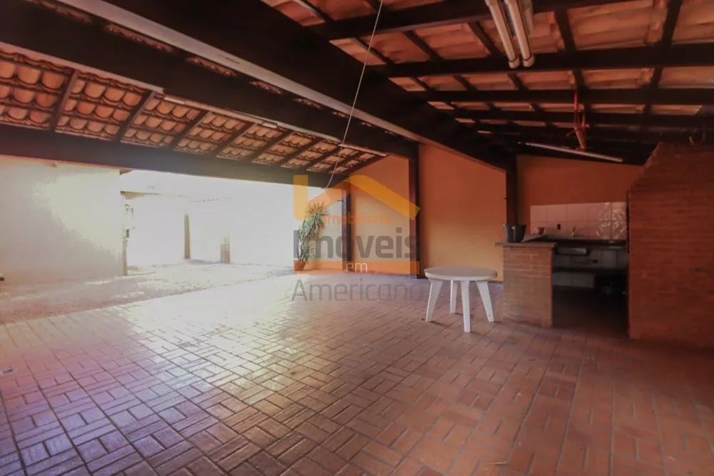 Casa à venda com 3 quartos, 308m² - Foto 11