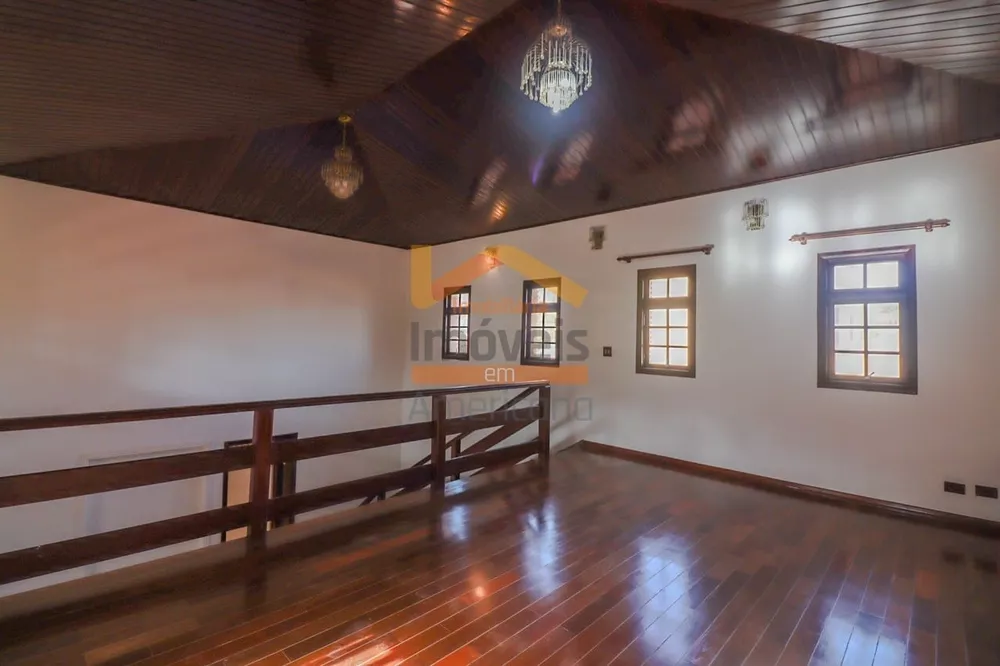 Casa à venda com 3 quartos, 308m² - Foto 14