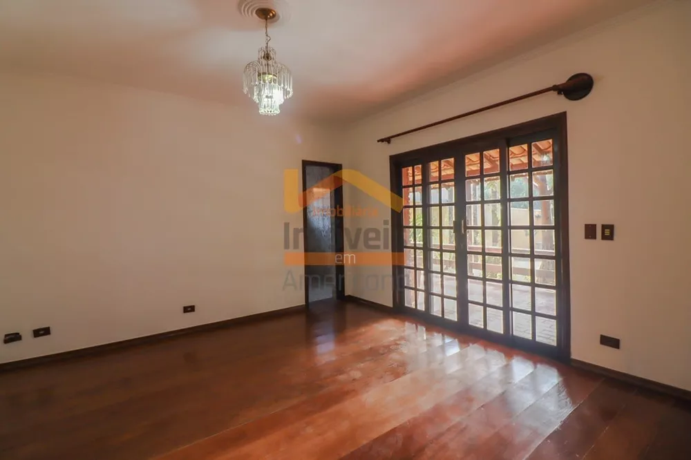 Casa à venda com 3 quartos, 308m² - Foto 7