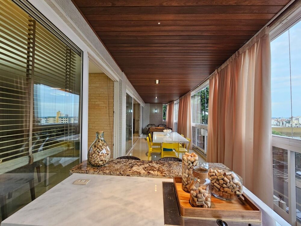Apartamento à venda com 3 quartos, 374m² - Foto 2