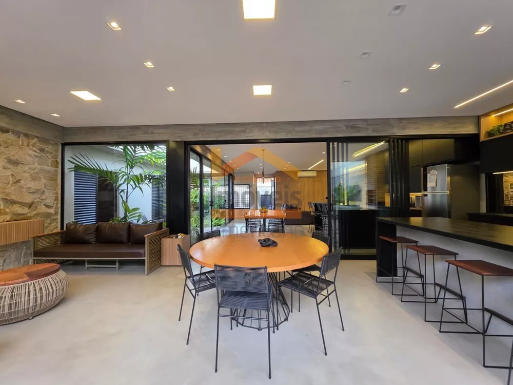 Casa, 3 quartos, 255 m² - Foto 2
