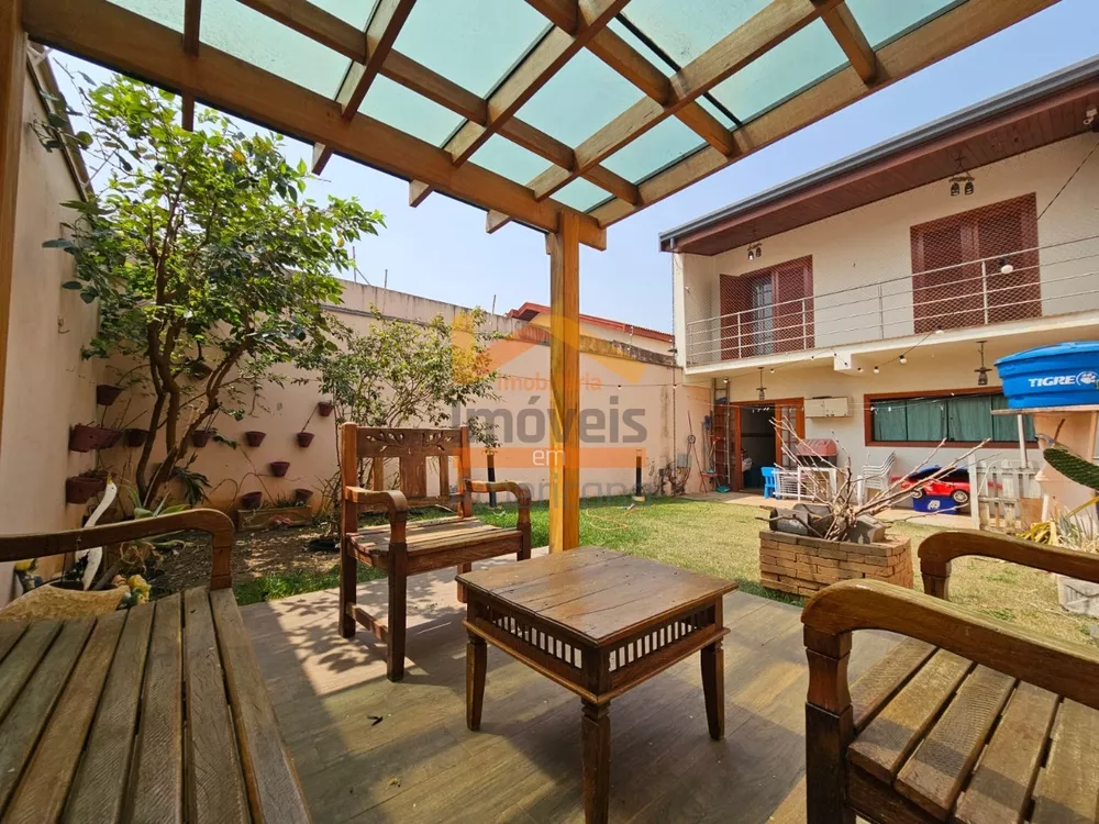 Casa, 3 quartos, 180 m² - Foto 1